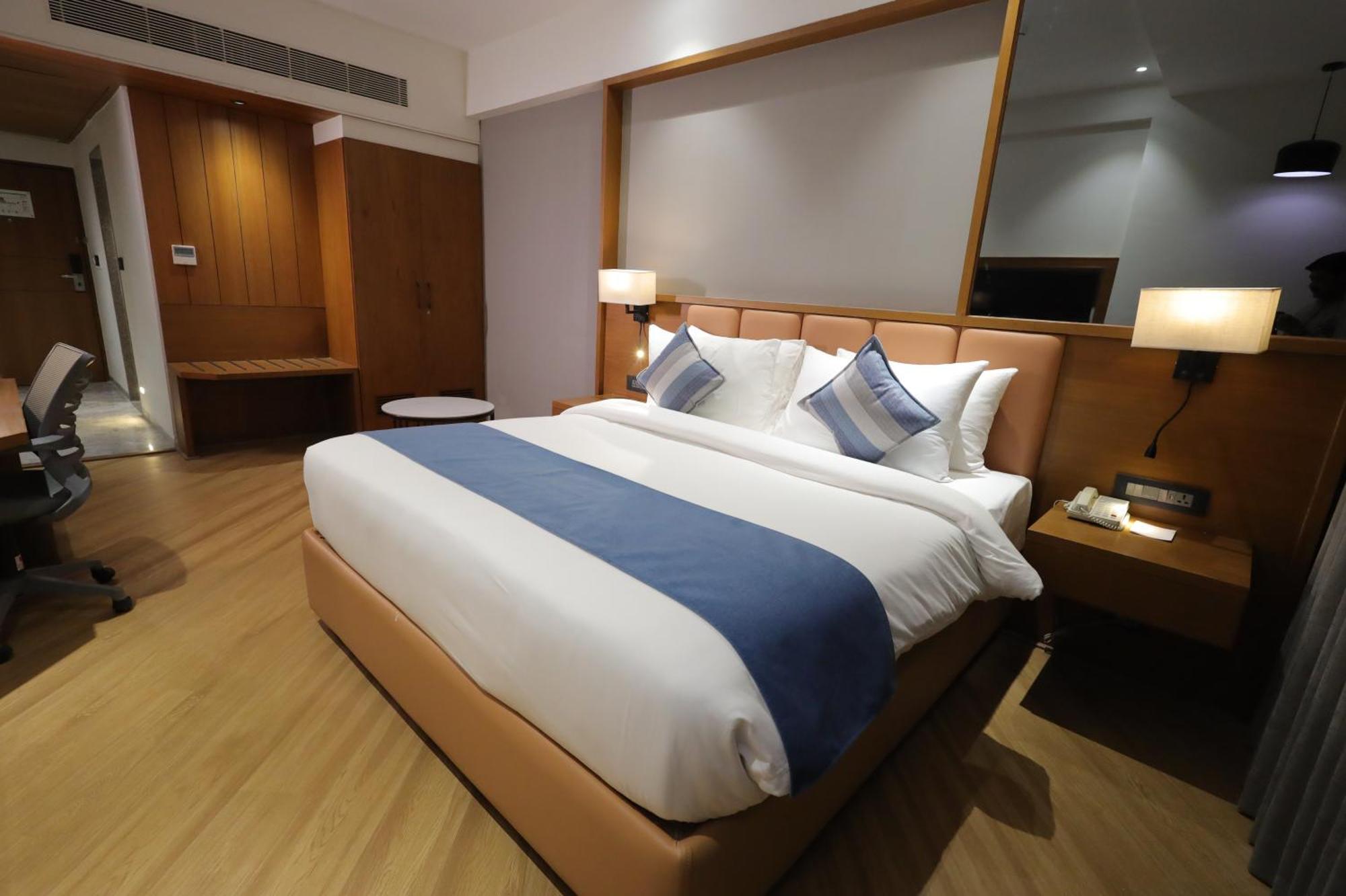 Ramada Encore By Wyndham Viramgam Exterior photo