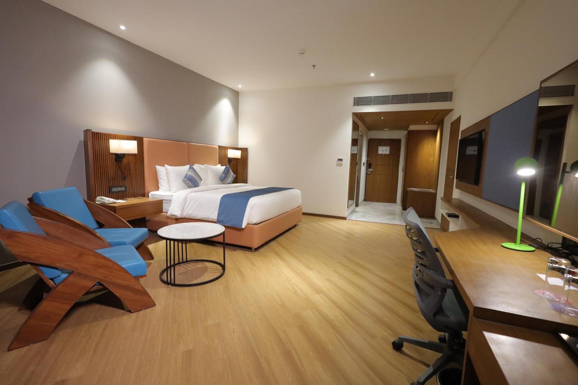 Ramada Encore By Wyndham Viramgam Exterior photo